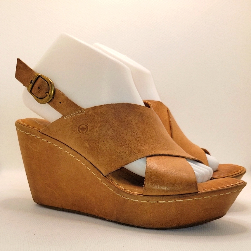 Women's Tan Wedge Sandals